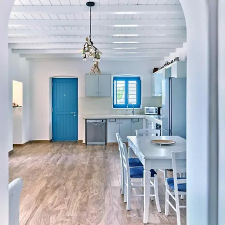 Luxurious Seirios Isterni (Paros)